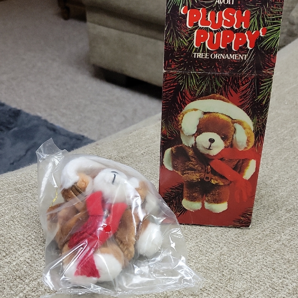Vintage Avon Plush Puppy Tree Ornament - Brown & Red. ORIGINAL BOX & PACKAGING